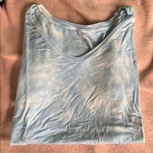 american eagle t-shirt